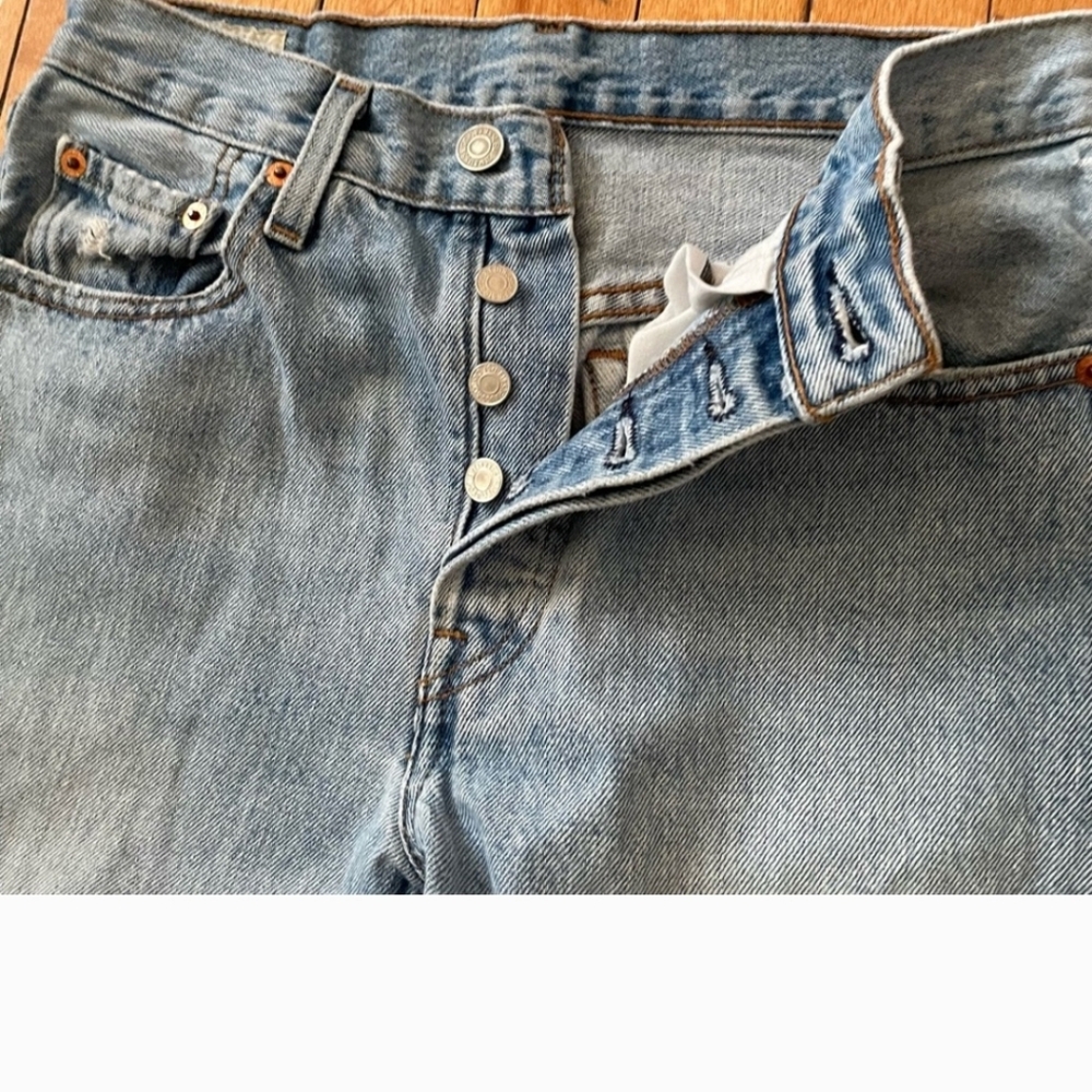 Levi's Jeans Womens 25 Tall Blue 501 Skinny Button Fly Light Wash Denim Ladies